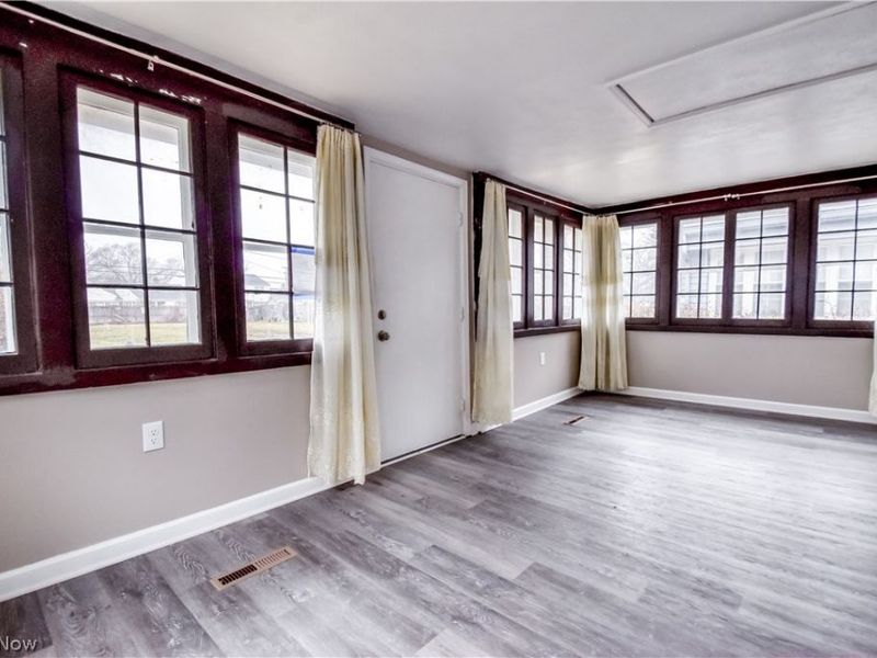 271 E 238 Street, Euclid, OH 44123 Photo 6