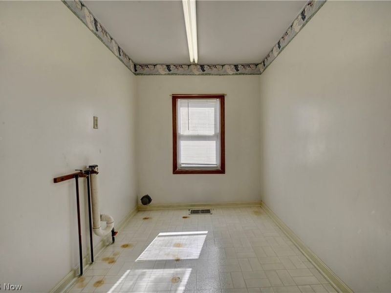 6040 Pinecrest Drive , Zanesville, OH 43701 Photo 30