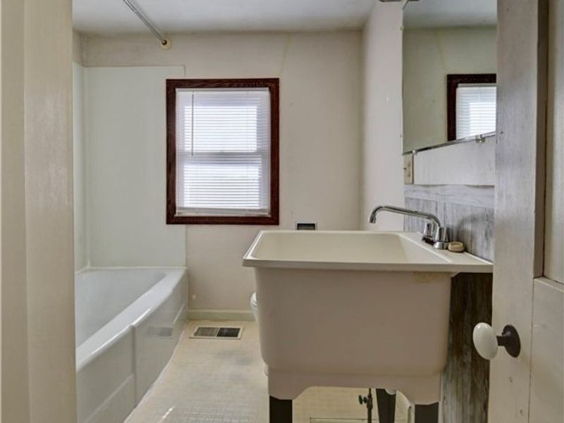 6040 Pinecrest Drive , Zanesville, OH 43701 Photo 31