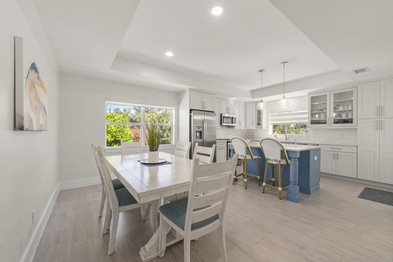 3708 Agate Ct, Sanibel, FL 33957 Photo