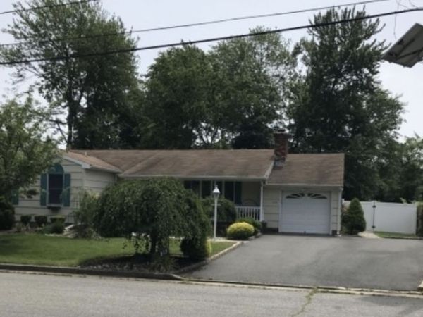 215 Manning Ave, South Plainfield, NJ 07080