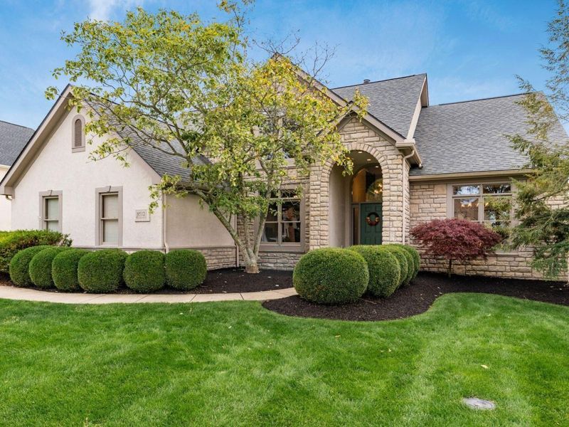 8512 Fallgold Lane , Westerville, OH 43082 Photo 2