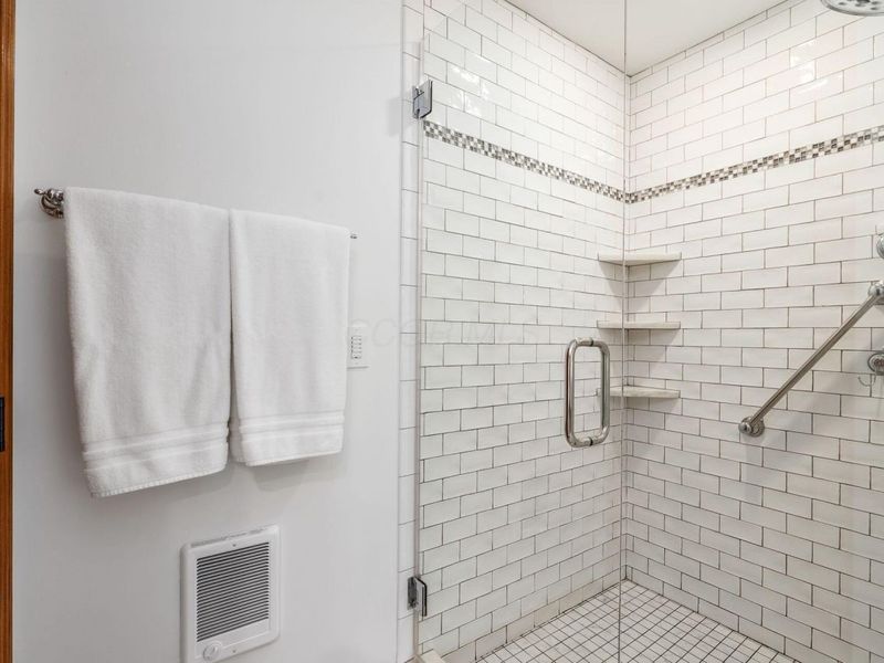 8512 Fallgold Lane , Westerville, OH 43082 Photo 32