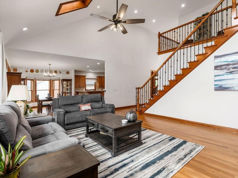 8512 Fallgold Lane , Westerville, OH 43082 Photo 9