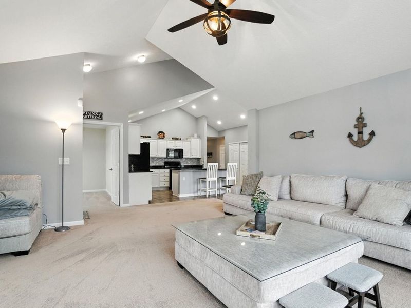 610 Newport Lane , Buckeye Lake, OH 43008 Photo 15