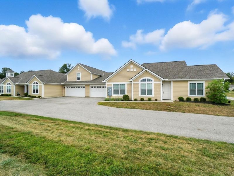 610 Newport Lane , Buckeye Lake, OH 43008 Photo 5