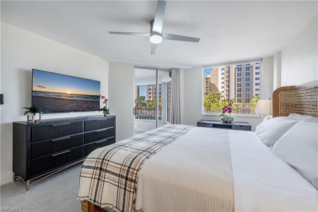 11118 Gulf Shore Dr, Unit A203, Naples, FL 34108 Photo