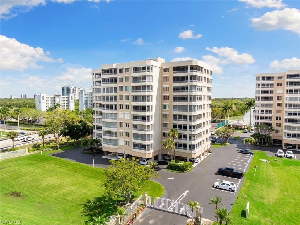 11118 Gulf Shore Dr, Unit A203, Naples, FL 34108 Photo