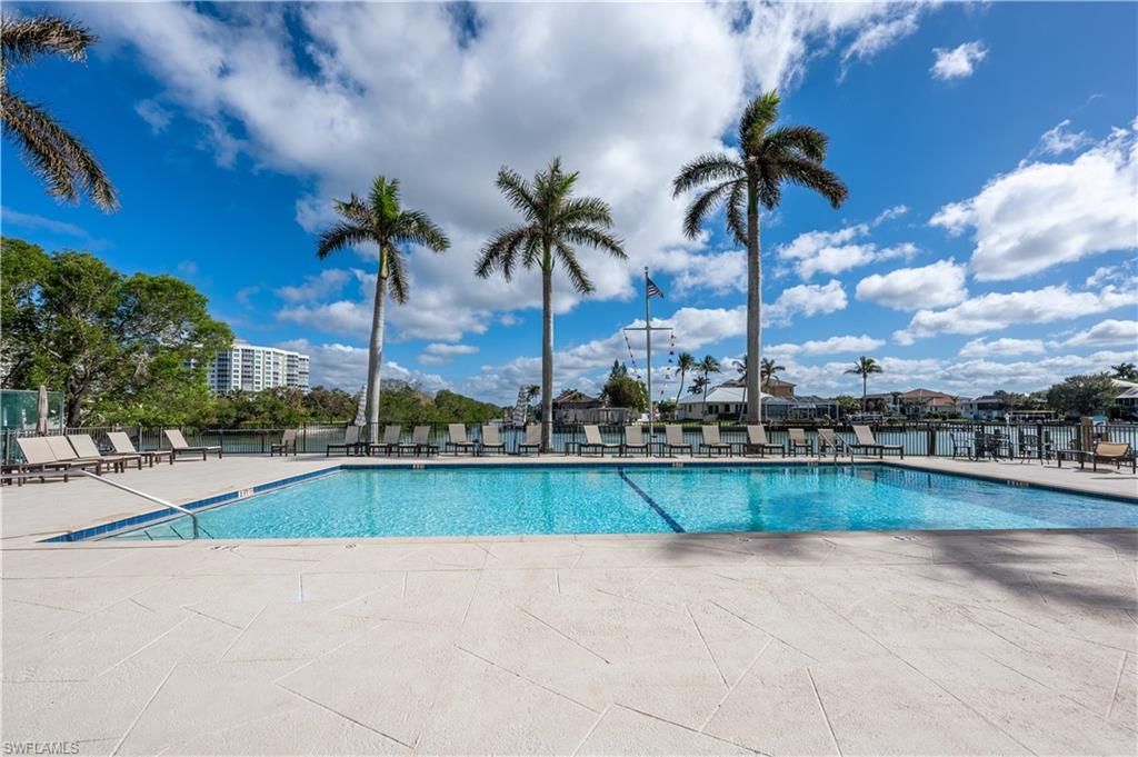11118 Gulf Shore Dr, Unit A203, Naples, FL 34108 Photo