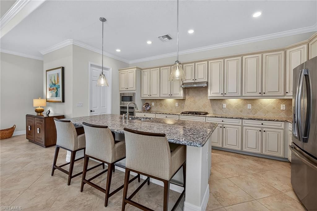 3001 Aviamar Cir, Naples, FL 34114 Photo