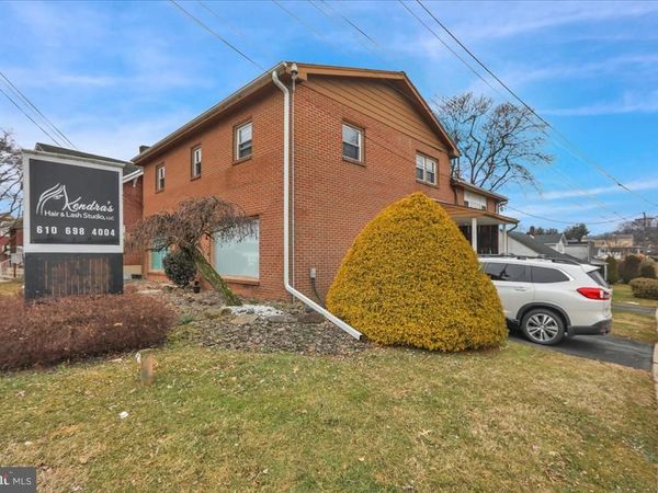418 HAIG BOULEVARD, READING, PA 19607