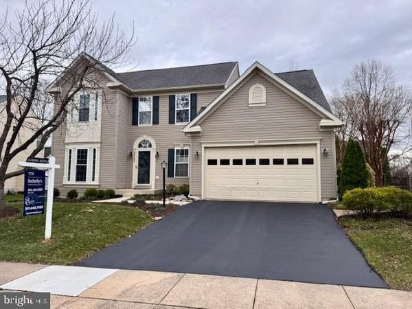 1733 DEARBOUGHT DRIVE, FREDERICK, MD 21701