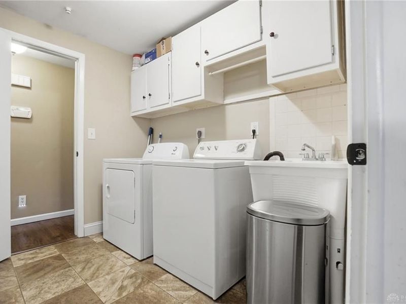 2433 E Rahn Road, Kettering, OH 45440 Photo 33