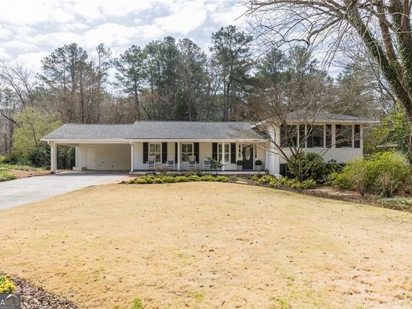 775 E Powderhorn Road NE, Sandy Springs, GA 30342