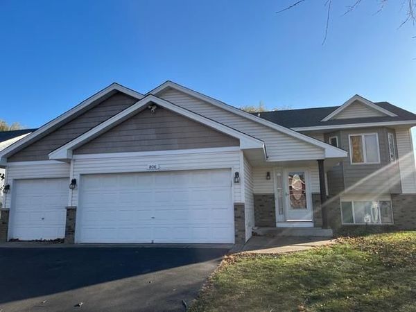 806 103rd Avenue NE, Blaine, MN 55434