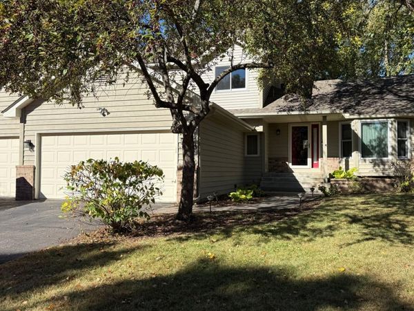 749 Fox Road , Lino Lakes, MN 55014
