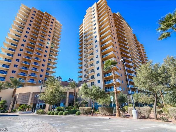 8255 Las Vegas Boulevard , Unit 819, Las Vegas, NV 89123