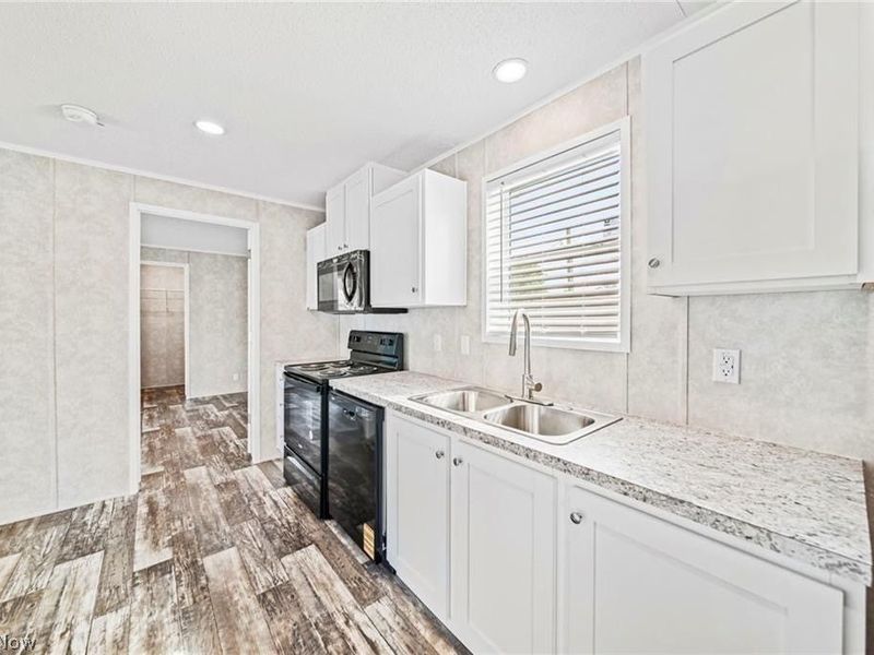 44 Eddie Road, Madison, OH 44057 Photo 8