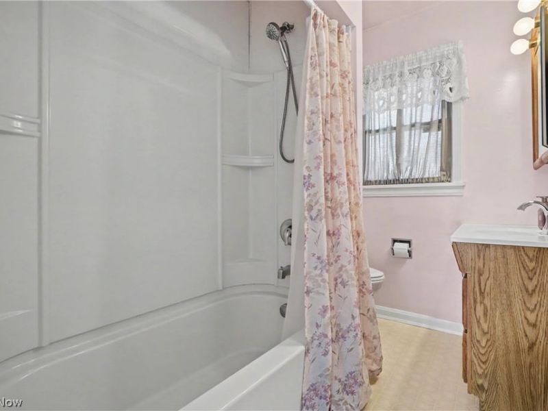 831 Concord Avenue, Akron, OH 44306 Photo 16