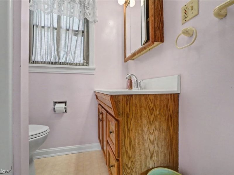 831 Concord Avenue, Akron, OH 44306 Photo 17