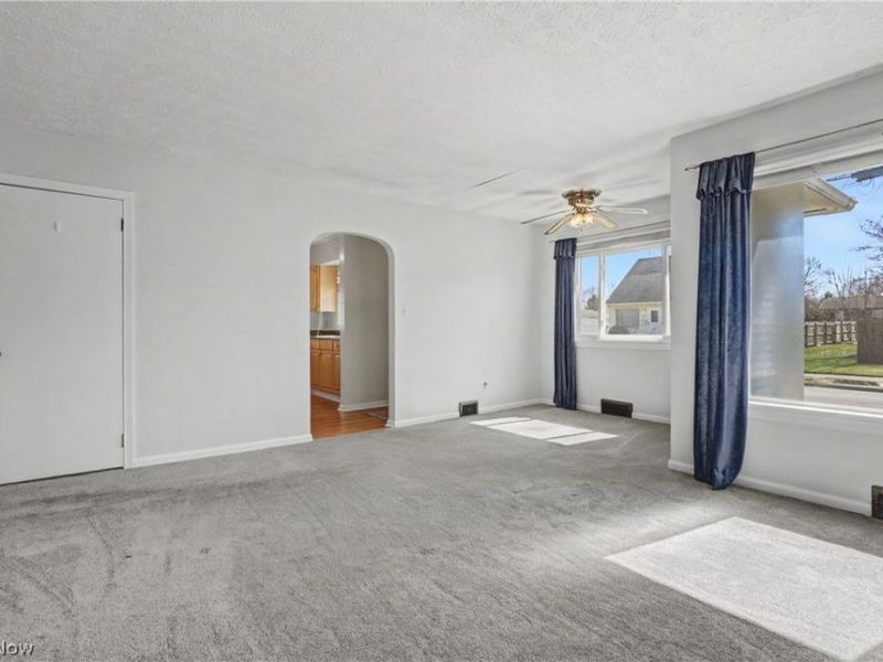 831 Concord Avenue, Akron, OH 44306 Photo 4