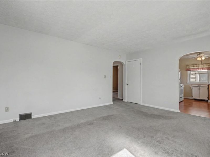 831 Concord Avenue, Akron, OH 44306 Photo 5