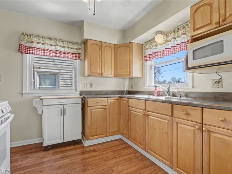 831 Concord Avenue, Akron, OH 44306 Photo 7