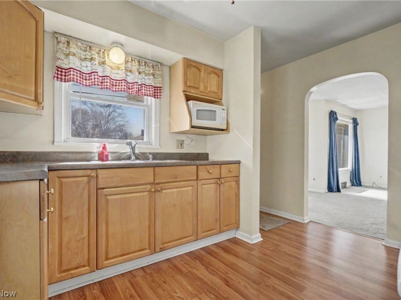 831 Concord Avenue, Akron, OH 44306 Photo 9