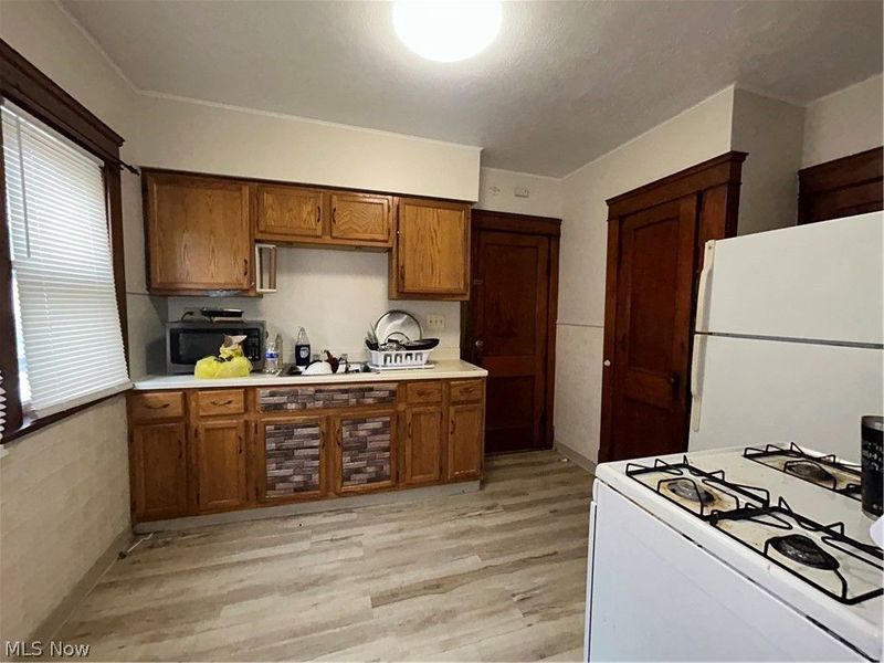 3820 Muriel Avenue , Cleveland, OH 44109 Photo 8