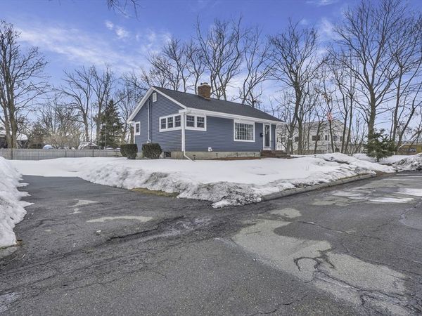6 Grant St, Danvers, MA 01923