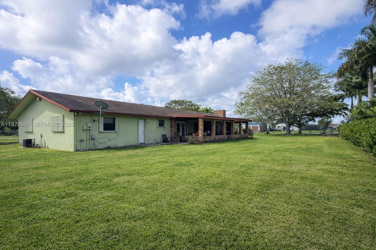 16981 SW 276th St, Homestead, FL 33031 Photo