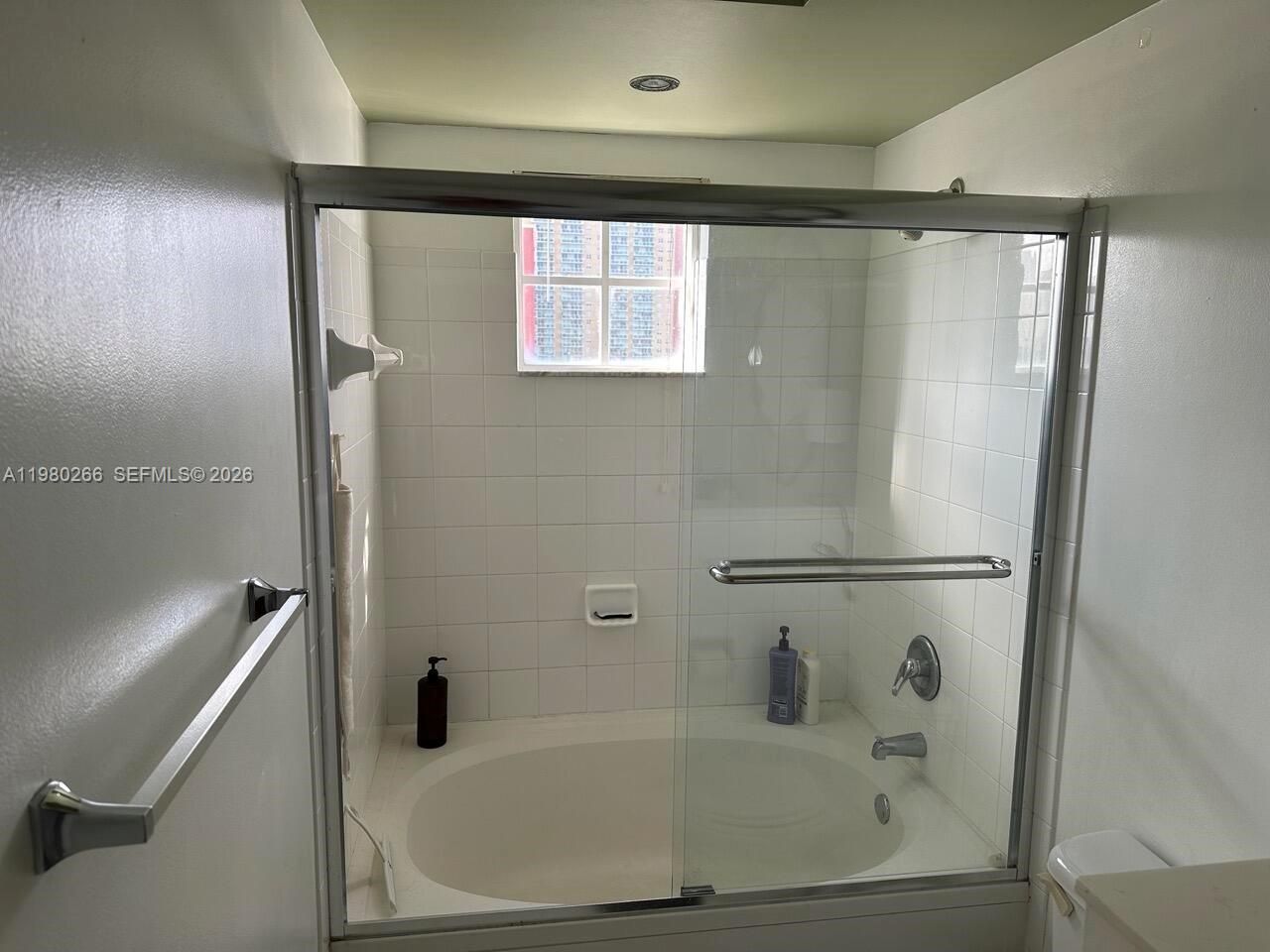 17100 N Bay Rd, Unit 1904, Sunny Isles Beach, FL 33160 Photo