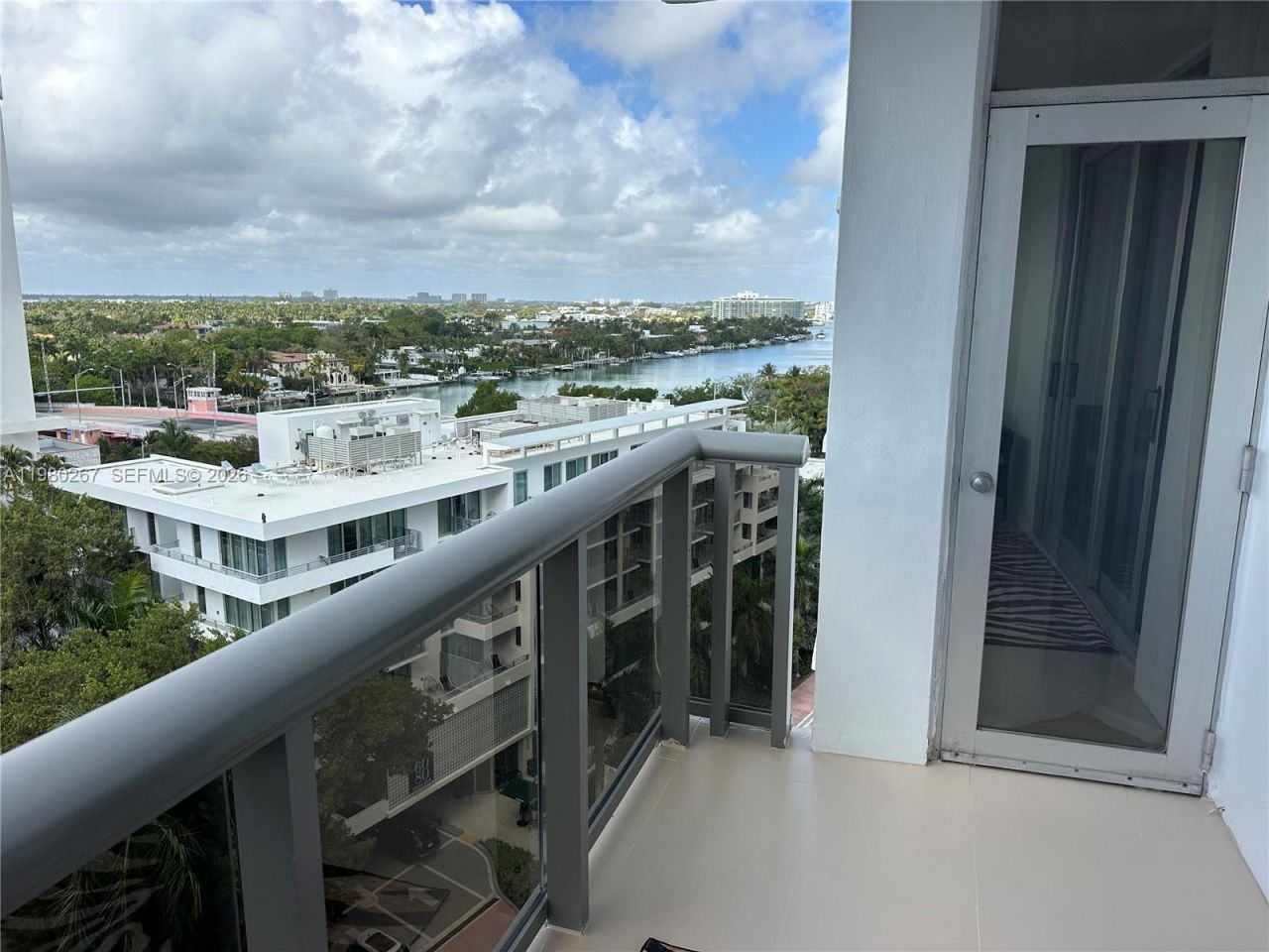 6039 Collins Ave , Unit 1136, Miami Beach, FL 33140 Photo