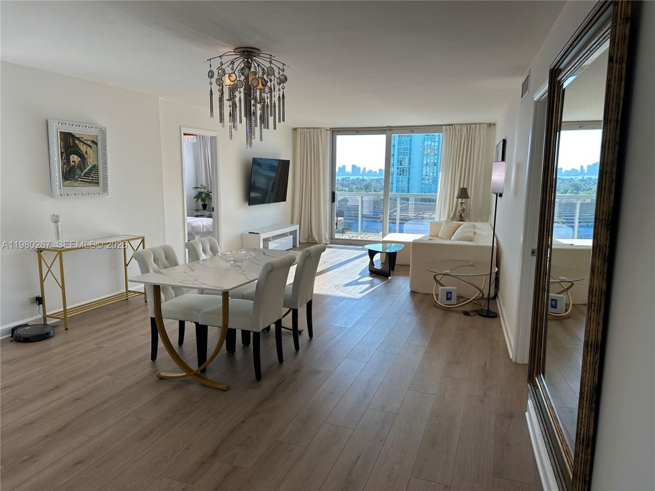 6039 Collins Ave, Unit 1136, Miami Beach, FL 33140 Photo