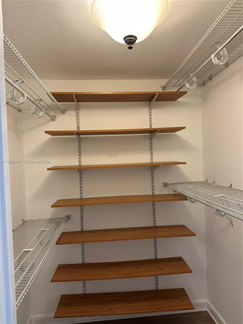 6039 Collins Ave, Unit 1136, Miami Beach, FL 33140 Photo