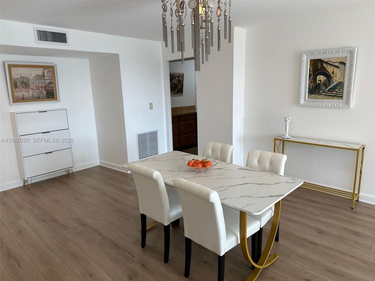 6039 Collins Ave , Unit 1136, Miami Beach, FL 33140 Photo