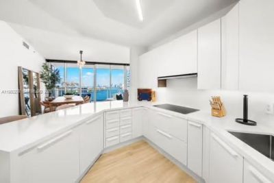 100 S Pointe Dr, Unit 1701, Miami Beach, FL 33139 Photo