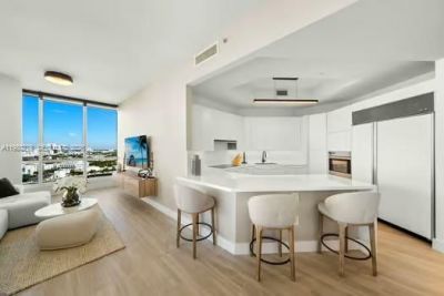 100 S Pointe Dr, Unit 1701, Miami Beach, FL 33139 Photo