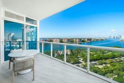 100 S Pointe Dr, Unit 1701, Miami Beach, FL 33139 Photo