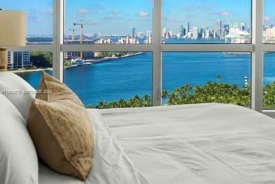 100 S Pointe Dr, Unit 1701, Miami Beach, FL 33139 Photo