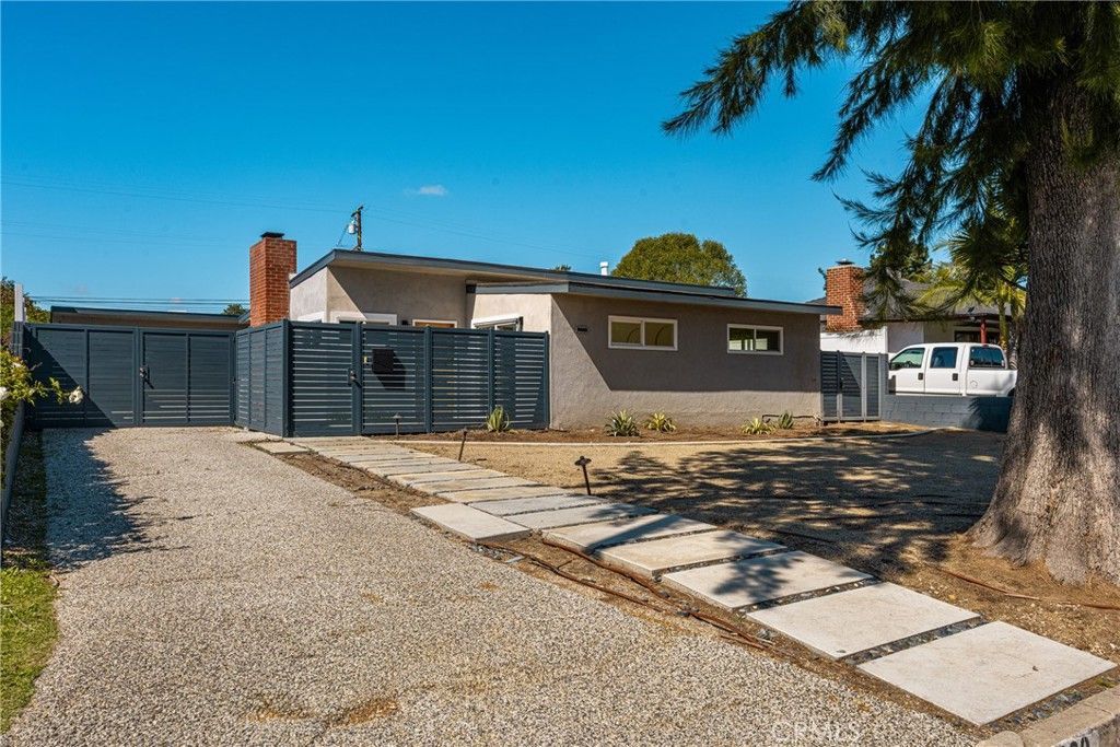 4439 Clark Avenue, Long Beach, CA 90808 Main Photo