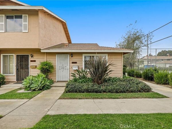 15940 Silvertip Court, Fountain Valley, CA 92708