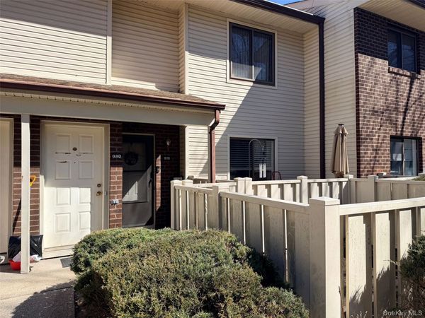 980 Skyline Drive , Coram, NY 11727