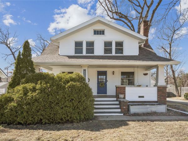 535 Forest Drive SE, Cedar Rapids, IA 52403
