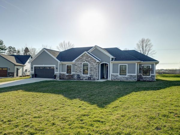 218 Westbury Drive, Greenville, OH 45331