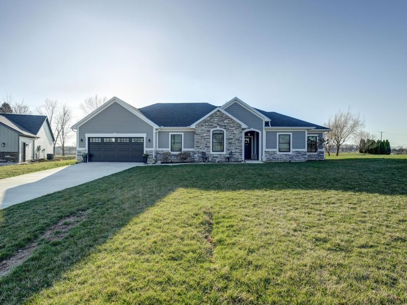 218 Westbury Drive, Greenville, OH 45331 Photo 2