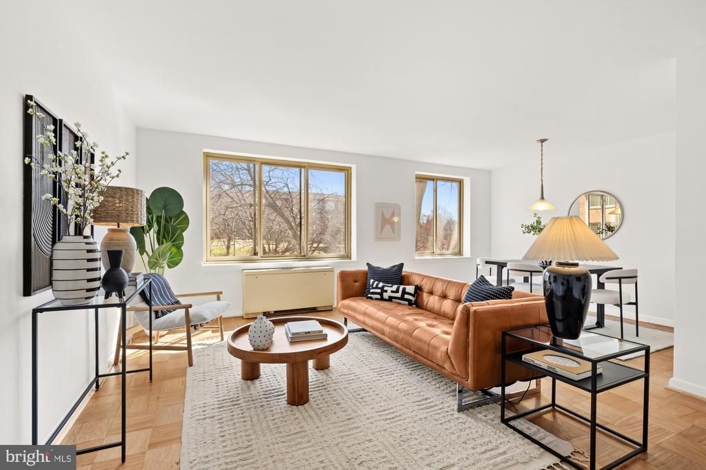 3000 Spout Run Parkway, Unit D405, Arlington, VA 22201 Main Photo