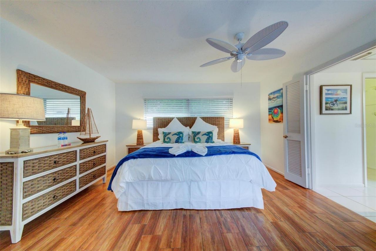 5354 Shadow Lawn Drive, Sarasota, FL 34242 Photo