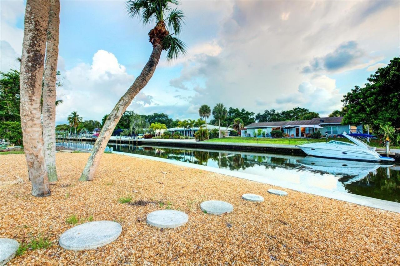 5354 Shadow Lawn Drive, Sarasota, FL 34242 Photo