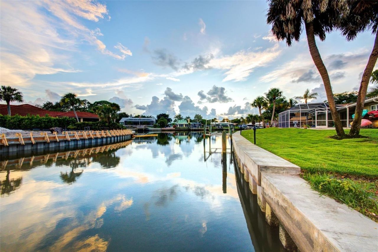 5354 Shadow Lawn Drive, Sarasota, FL 34242 Photo